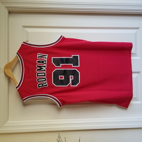 DENNIS RODMAN CHICAGO BULLS RED THROWBACK JERSEY - Picture 6 of 7